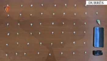 Bie në prangat e policisë 36-vjeçari/ Shiste kokainë të ndarë në doza, sekuestrohen…