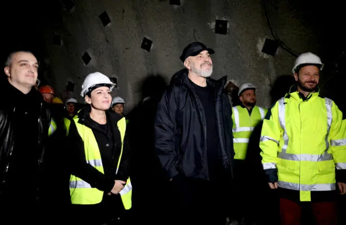 BIRN: Përplasja e Ramës me drejtësinë shkatërron iluzionet mbi demokracinë në Shqipëri