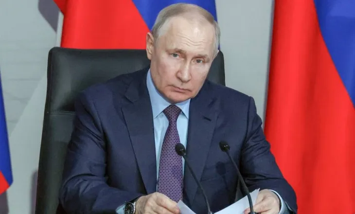 ‘Bishti që tund qenin’, Putin: Kriza ukrainase lindi nga mbështetja perëndimore për grushtin e shtetit në Kiev!