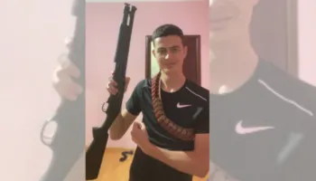 Blinte armë në Amerikë për t’i shitur në Angli, dënohet 19-vjeçari shqiptar, i përfshirë edhe në shitje droge