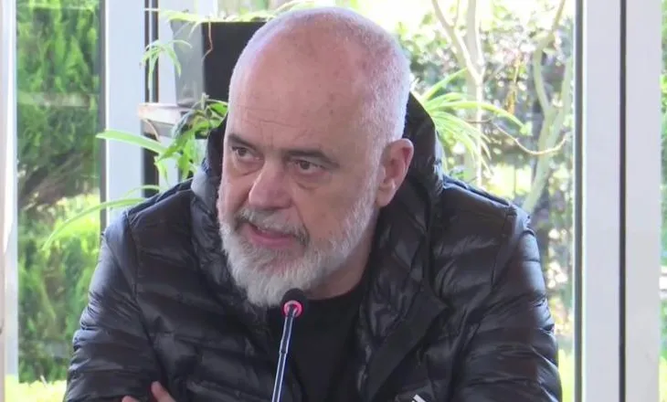 Bllokimi i aksit Librazhd-Prrenjas, Rama banorëve: S’u shemb nga korrupsioni, por nga natyra!