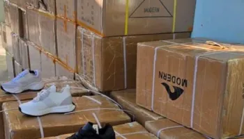 Bllokohen 5 mijë palë atlete në Durrës e Kakavijë, ‘Christian Dior’ e ‘New Balance’ “ngecin” në doganë (FOTO)