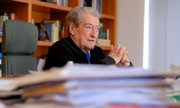 Bordi vendosi naftën 218 lekë për litër, Berisha: Kemi përgatitur paketën për uljen e çmimit, qytetarët të protestojnë