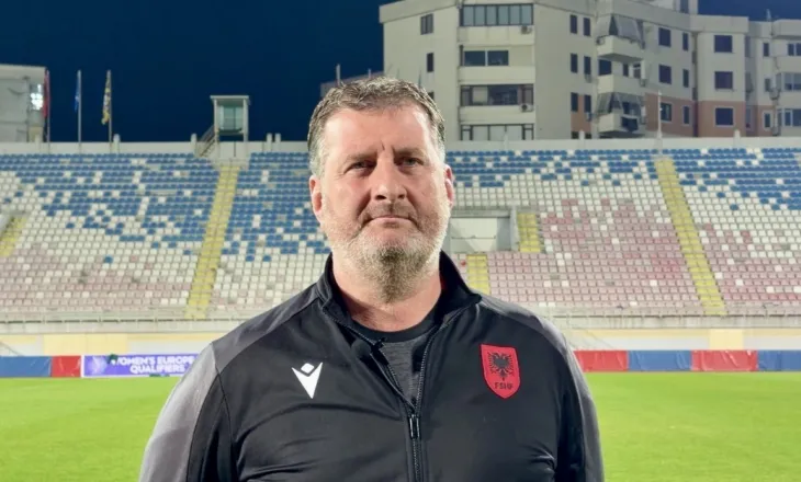 Botërori 2027 për vajza /Trajneri Grima para Çekisë: E njohim mirë kundërshtarin, por kam besim tek ekipi im