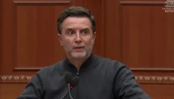 Braçe: Ky parlament ka probleme të mëdha me arsimin, mungon edhe ministrja!