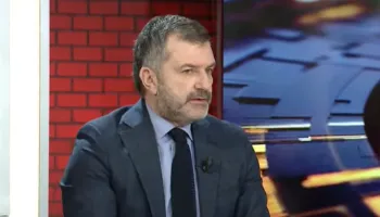 Bushati: Kur demokracia ngushtohet duhet përdorur zjarr dhe dhunë