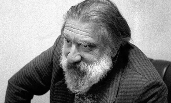 Can Yücel: Mos u dashuro marrëzisht!