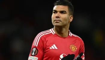 Casemiro do largohet në fund të sezonit, Man. United gjen zëvendësuesin perfekt të brazilianit te Real Madrid