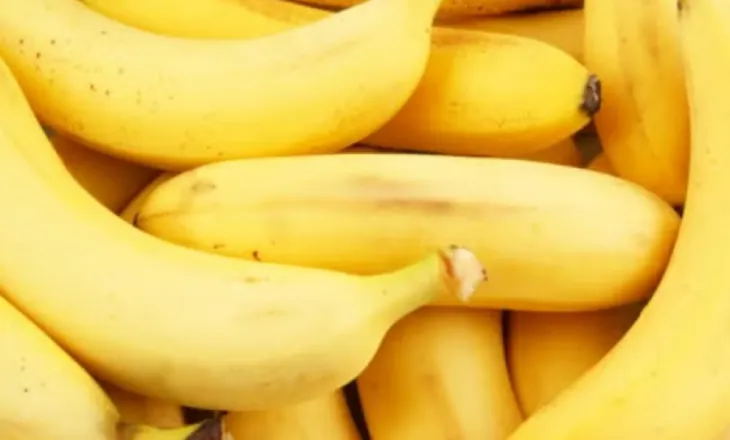 Çfarë ndodh me trupin tuaj nëse hani një banane në ditë