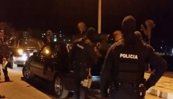 Çfarë po ndodh? “Blindohet” Vlora, kontrolle të imtësishme automjeteve