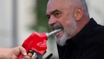 Çmimet e larta të naftës/ Shqiptarët paguajnë taksa për një litër dyfishin e rajonit