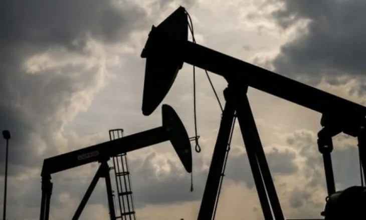 Çmimet e naftës vazhdojnë rritjen për shkak të mungesës së një marrëveshjeje për Iranin