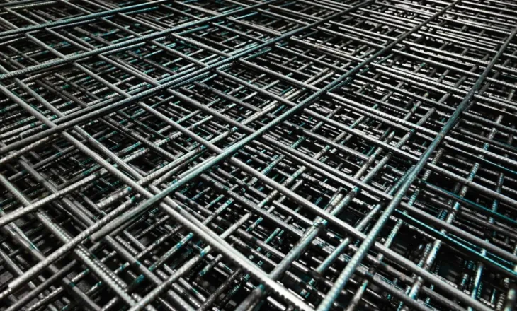 Çmimi i hekurit rritje deri në 40%, paralajmërohet shtrenjtim i mëtejshëm i apartamenteve