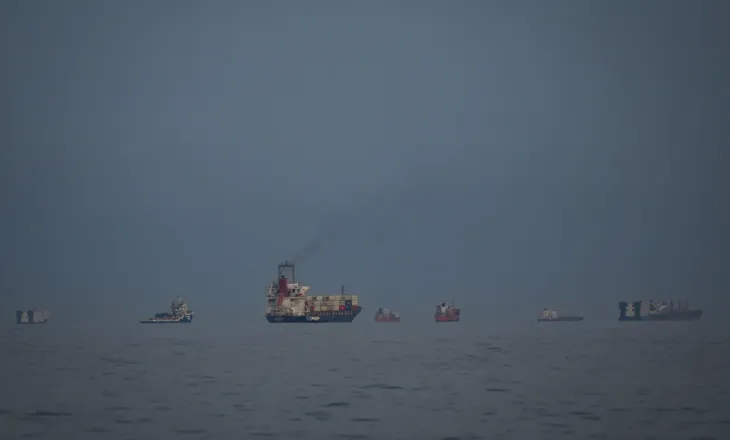 CNN: Ushtria iraniane thotë se Ngushtica e Hormuzit do të mbyllet plotësisht nëse SHBA-të bombardojnë termocentralet