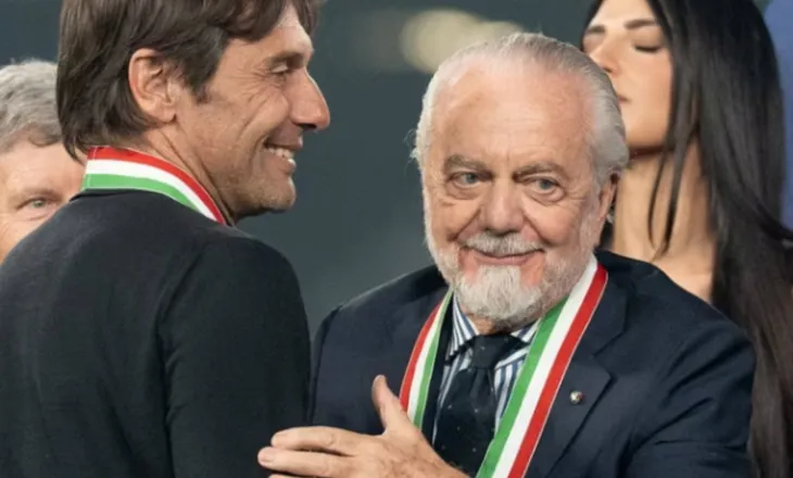 Conte-Napoli, drejt vitit të tretë të kontratës, por shfaqet Plani B me identikitin e trajnerit të së ardhmes