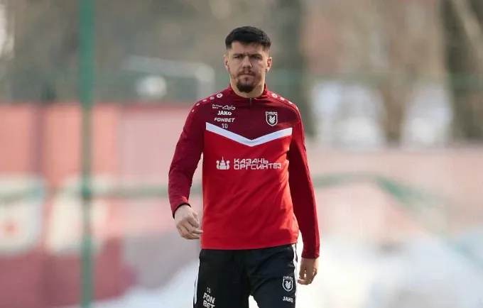 Daku publikon foto nga stërvitja, lë të hapur mundësinë e pranisë në Kombëtare