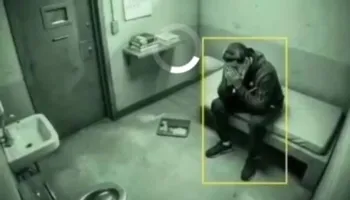 Dalin pamjet/ Maduro në qeli “vrasëse”, mediat spanjolle: Bërtet si i çmendur natën, unë jam Presidenti!