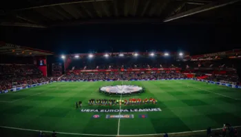 Danezët shtangin Notingham Forest, derbi italian pa fitues