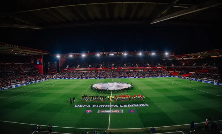 Danezët shtangin Notingham Forest, derbi italian pa fitues