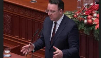 “Debati për Metën tensionon rajonin”/  Zyrtari maqedonas ‘godet’ Edi Rama: Trashëgimtar i Enver Hoxha, vijon linjën e..