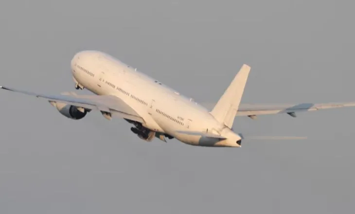 Defekt në avionin e ministrit gjerman/ Diskutime për Iranin, udhëtimi i Johann Wadephul në Turqi u shty për 70 minuta