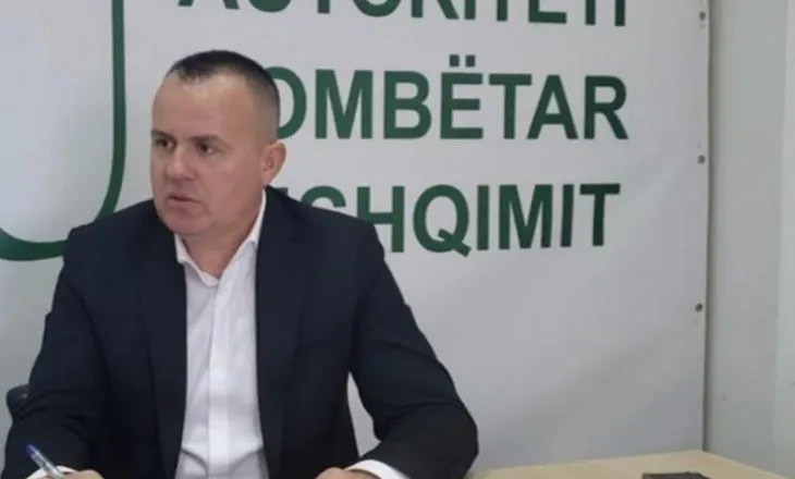 Dëmtoi pajisjet e zyrave dhe kërcënoi punonjësit, Gjykata e Durrësit lë në burg ish-drejtorin e AKU