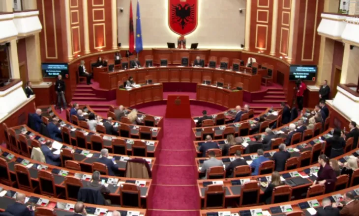 Deputetët mblidhen në seancë plenare, në diskutim problematikat e evidentuara nga zgjedhësit