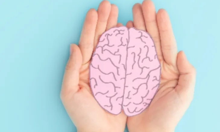 Dhimbja e kokës, marramendja dhe harresa mund të jenë sinjale serioze për shëndetin