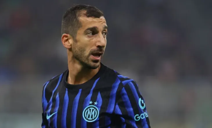 “Dhimbje koke” për Chivu pas dëmtimit të Mkhitaryan, ja sa ndeshje do të mungojë mesfushori