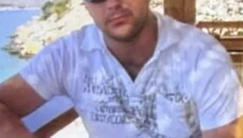 Dhunoi gazetarin gjatë aksionit për prishjen e Teatrit Kombëtar, emërohet zëvendësdrejtor i Policisë së Tiranës