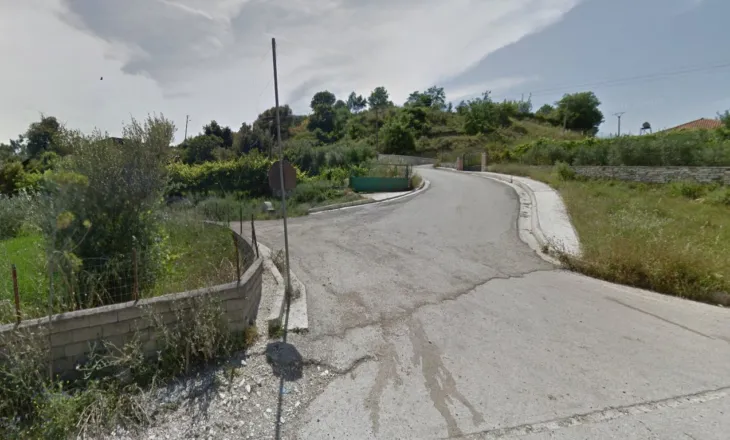 Digjet gjatë natës një shtëpi. Policia: Zjarri si pasojë e shkëndijës elektrike