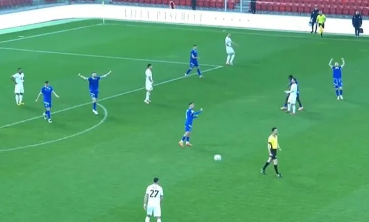Dinamo bën lojën, por janë durrsakët e Teutës që fitojnë në mes të kryeqytetit