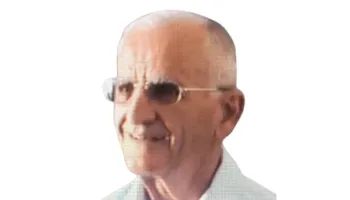 Disa rreshta në respekt të qytetarit, Profesorit Petrit Peni