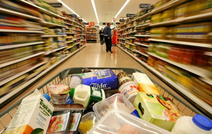 Dita e Konsumatorit në Kosovë/ Qytetarët ankohen për çmimet e larta: Abuzim totalisht!