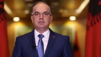 Dita Ndërkombëtare e Gruas, Begaj: Gëzuar 8 Marsin! Ju mbani gjallë shpirtin e familjes dhe të kombit