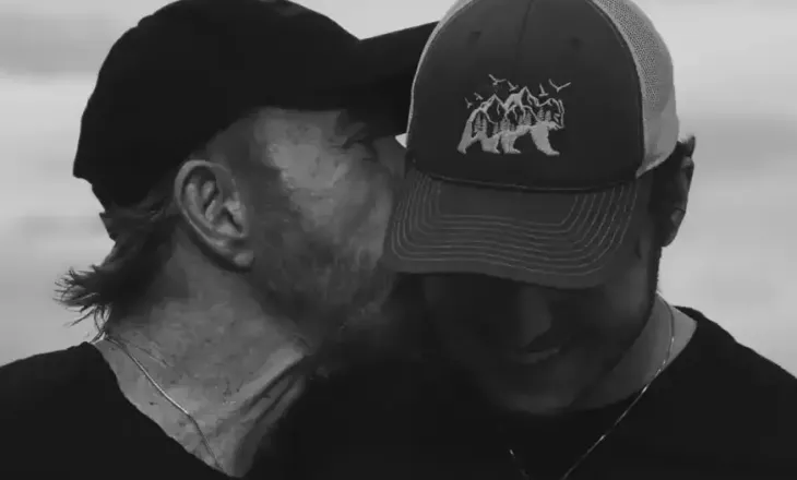 Djali i Chuck Norris emocionon me fjalët: Jam shumë krenar që jam djali yt