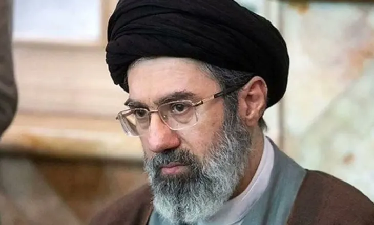 Djali i Khameneit zgjidhet Udhëheqësi i ri i Iranit