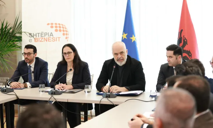 “Do të mbyllim epokën e shoqërimit të naftës tranzit”/ Rama: Mjetet do të shihen në ekrane, kontroll vetëm nga njerëz me certifikatë sigurie