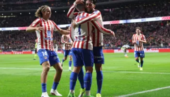 Do të përballen dhe në finalen e Kupës së Mbretit, por në La Liga Atletico e mposht Real Sociedad