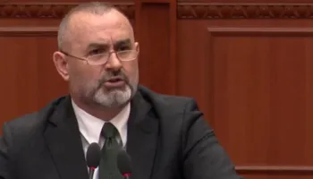 “Do t’i qëndroj besnik…”/ Çështja ‘Balluku’, Manja në Kuvend: Refuzojmë heqjen e imunitetit se nuk është më ministre