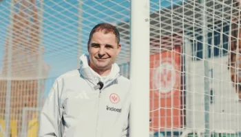 “Do vija me biçikletë për të drejtuar Kombëtaren”, rrëfimi i gjatë i Ervin Skelës: Nga eksperienca si trajneri në Gjermani e deri te planet e të ardhmes