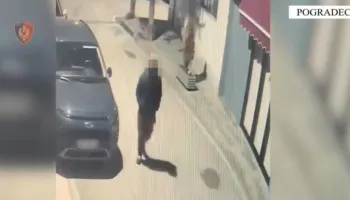 Dogji qëllimisht 2 makina në Pogradec, arrestohet autori, në kërkim porositësi i zjarrvënies (EMRI)