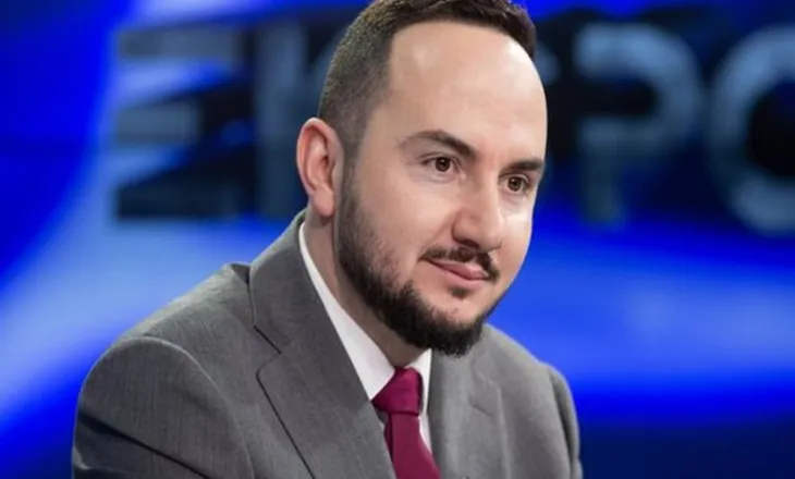 Doktori kërkon piktorin në vilën e Bllokut/ Salianji: Protesta favorizon Ramën, Berisha ka hallin e Prillit…