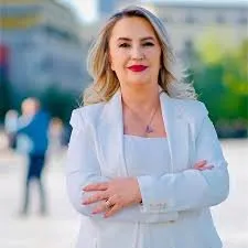 Dorëheqje e kërkesë publike për dorëheqje