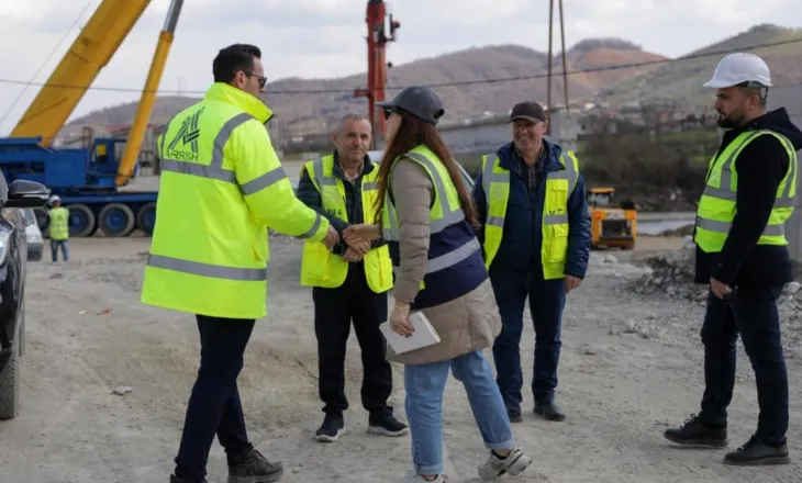 Drejtori i ARRSH inspekton punimet në aksin Papër-Ura e Grykshit, projekti arrin 61% realizim