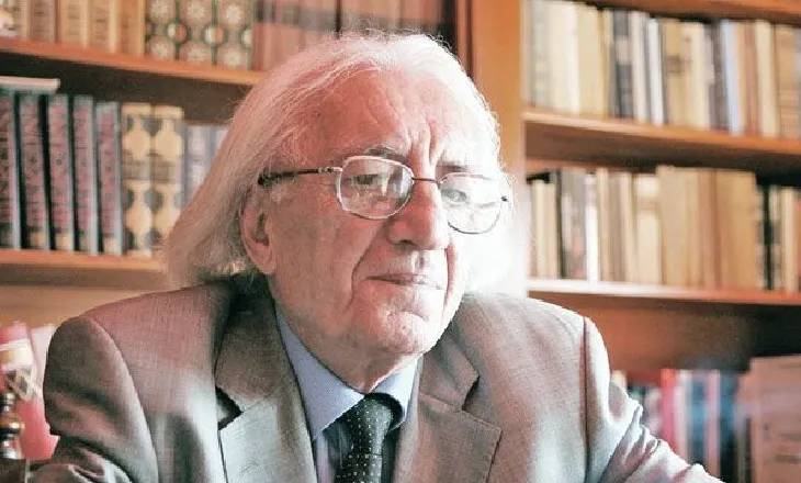 Dritëro Agolli: Diku në një hotel në Stamboll