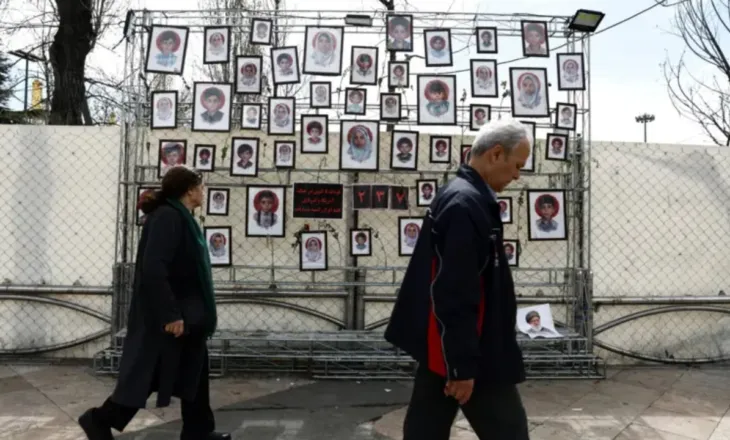 “Dua të mbyll sytë dhe të mbarojë gjithçka”/ Rrëfimet tronditëse nga qytetarët në Iran: Kemi frikë se regjimi do bëhet më i dhunshëm