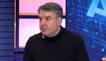 “Duhet të adaptohemi”, eksperti tregon vendet e punës që po rrezikohen nga inteligjenca artificiale