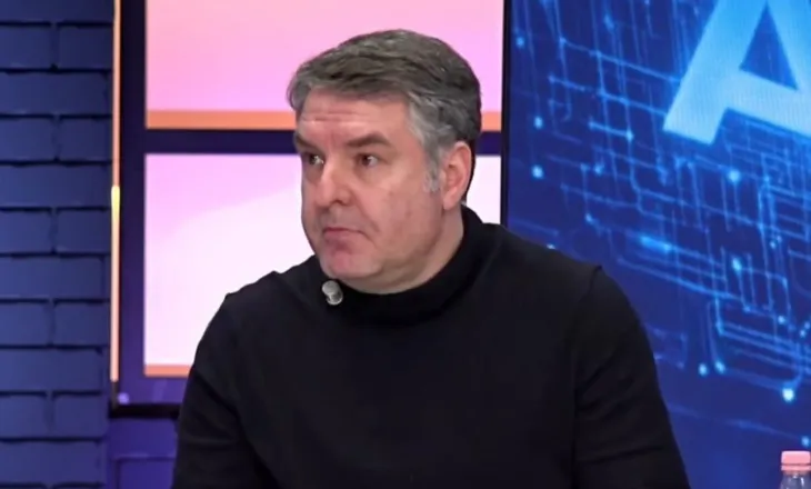 “Duhet të adaptohemi”, eksperti tregon vendet e punës që po rrezikohen nga inteligjenca artificiale