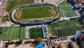 Durrësit i shtohet edhe një fushë tjetër, FSHF publikon pamjet (video)